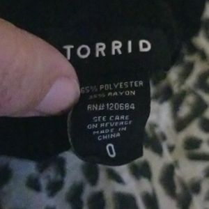 torrid Tops - Torrid leopard print baseball Tee torrid Tops - Torrid leopard print baseball Tee